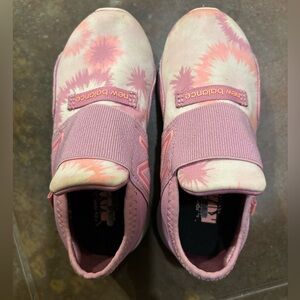 New Balance Size 10 Kids Sneakers